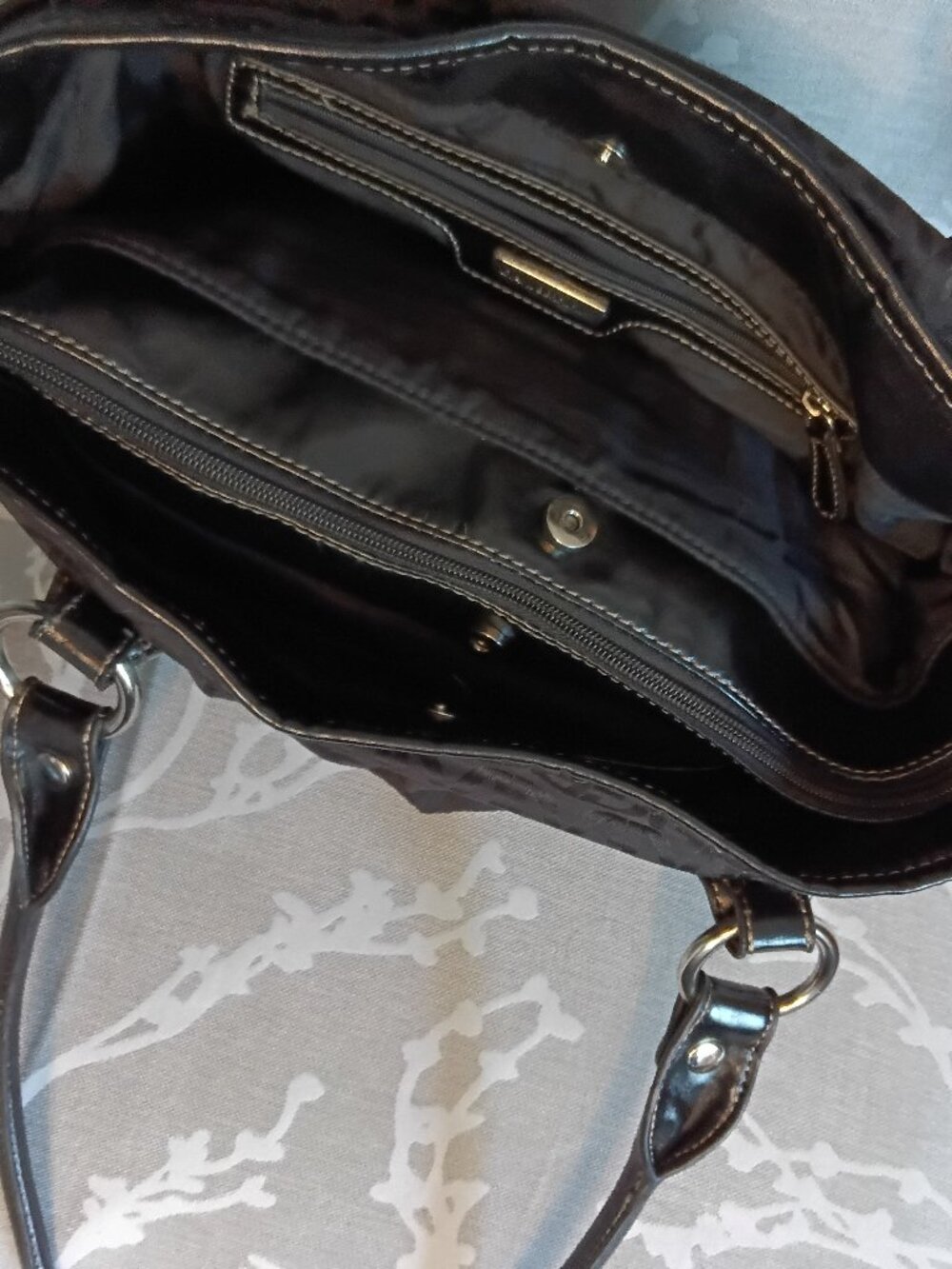 Giani Bernini Black Signature Monogram Jacquard Shoulder Bag - Picture 5 of 12